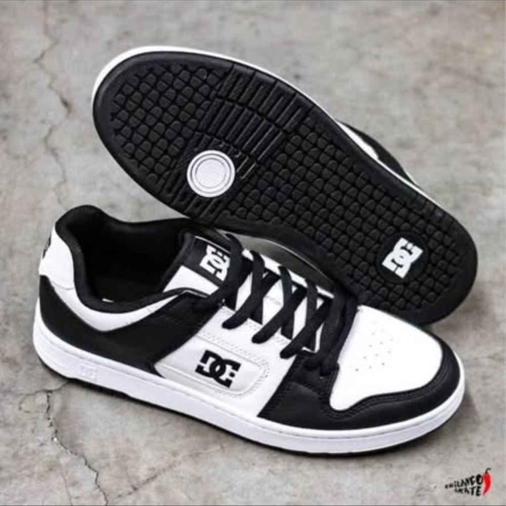 BRAND NEW women dc DC manteca black white skate shoes size US 10.5 & 11